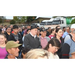 Arcebispo de Curitiba percorre 12 km na 43ª Romaria de N S Aparecida, Taquaral